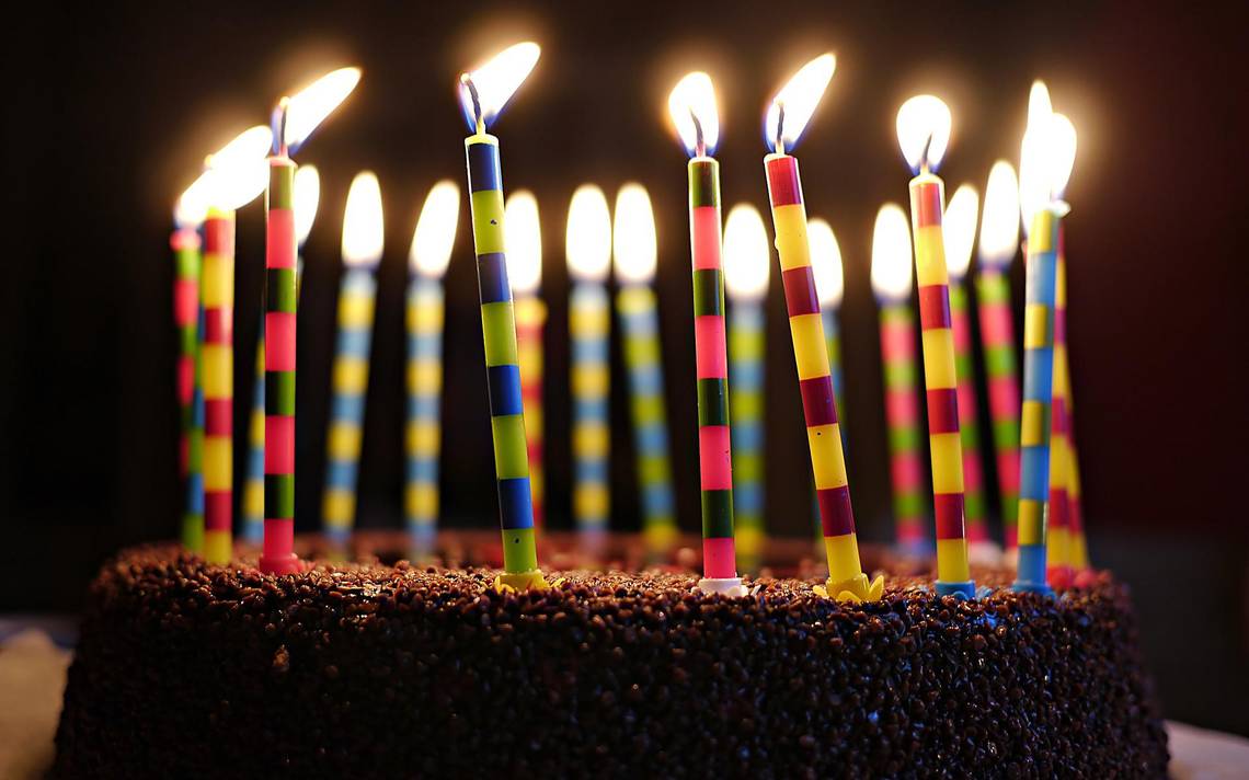 De dónde proviene la tradición de soplar velas en los cumpleaños