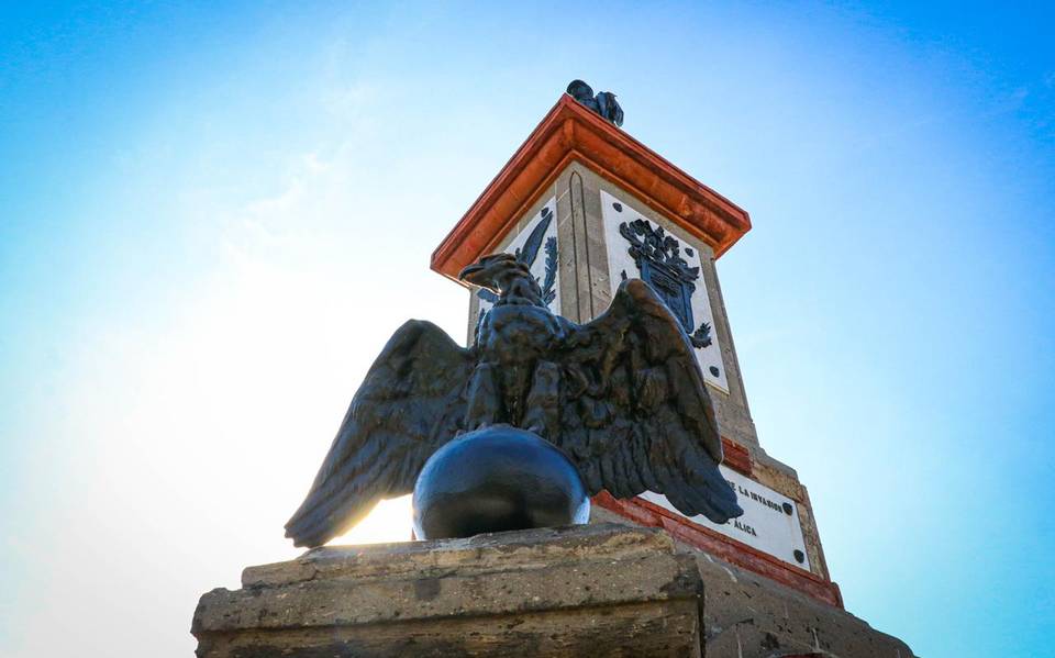 Noticias colocan nuevamente águila robada al monumento a Ramón Corona en  Guadalajara - El Occidental | Noticias Locales, Policiacas, sobre México,  Guadalajara y el Mundo